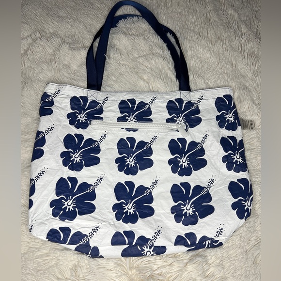 Aloha collection big island hibiscus reversible tote - Picture 4 of 10